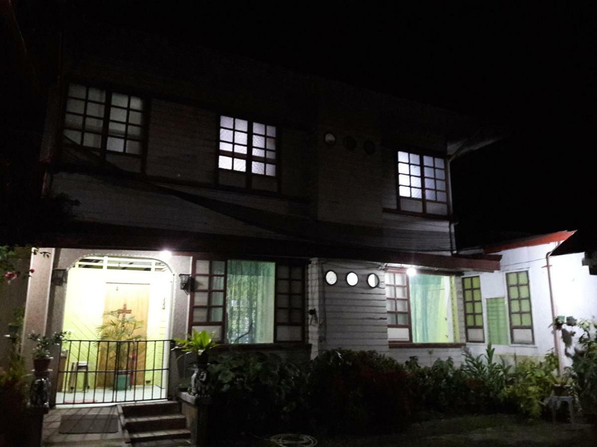 Green Bamboo Transient House 일로일로 외부 사진
